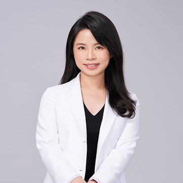 兼任主治醫師：劉怡均